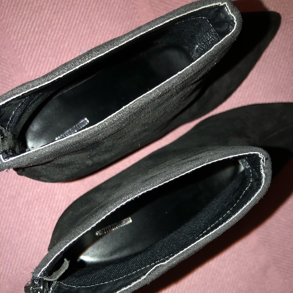 Beautiful Booties - Picture 7 of 7